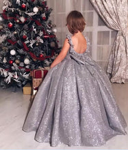 Load image into Gallery viewer, Bling Bling Silver Sequins Little Girls Birthday Dress Open Back with Bow Ball Gown Girls Pageant Gown Christmas Party Dress