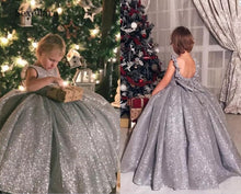 Load image into Gallery viewer, Bling Bling Silver Sequins Little Girls Birthday Dress Open Back with Bow Ball Gown Girls Pageant Gown Christmas Party Dress
