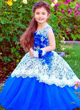 Load image into Gallery viewer, White Lace Burgundy Flower Girl Dresses Applique Puffy Tulle Girls Pageant Dresses Birthday Party Gowns Christmas Gown