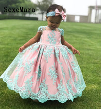 Load image into Gallery viewer, Cute New Pink Lining Blue Lace Baby Girls Birthday Dresses O Neck Little Princess Dress with Bow Christmas Gown