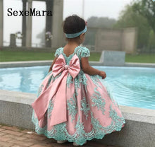 Load image into Gallery viewer, Cute New Pink Lining Blue Lace Baby Girls Birthday Dresses O Neck Little Princess Dress with Bow Christmas Gown